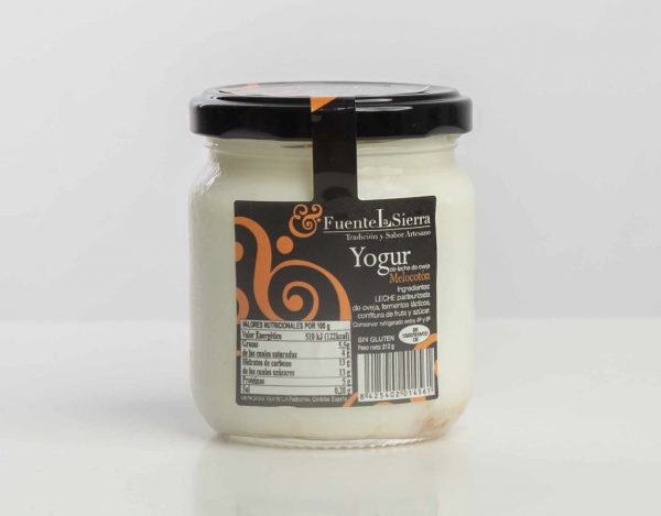 Yogur Natura de Oveja con base de confitura de melocotón